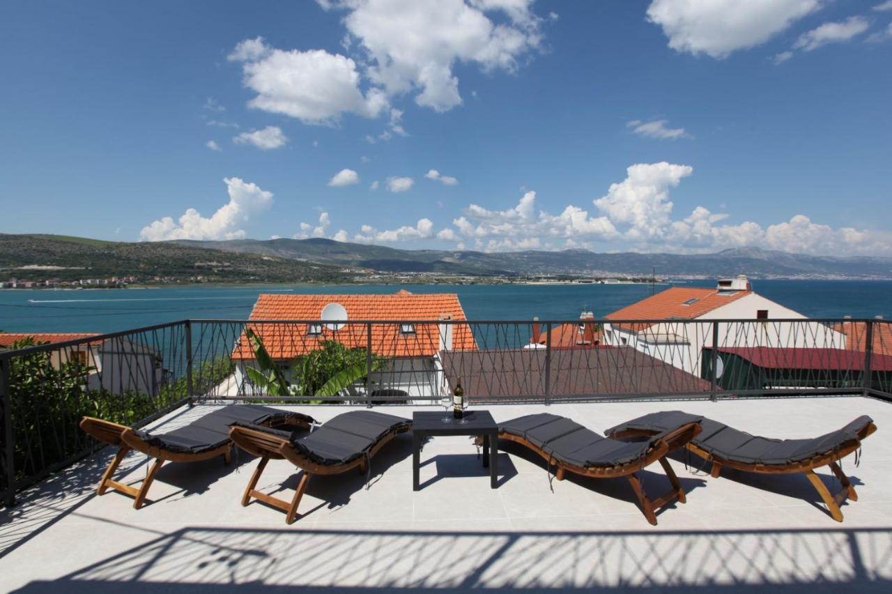 Apartment With Terrace And Sea View - Lucic Trogir Exteriér fotografie